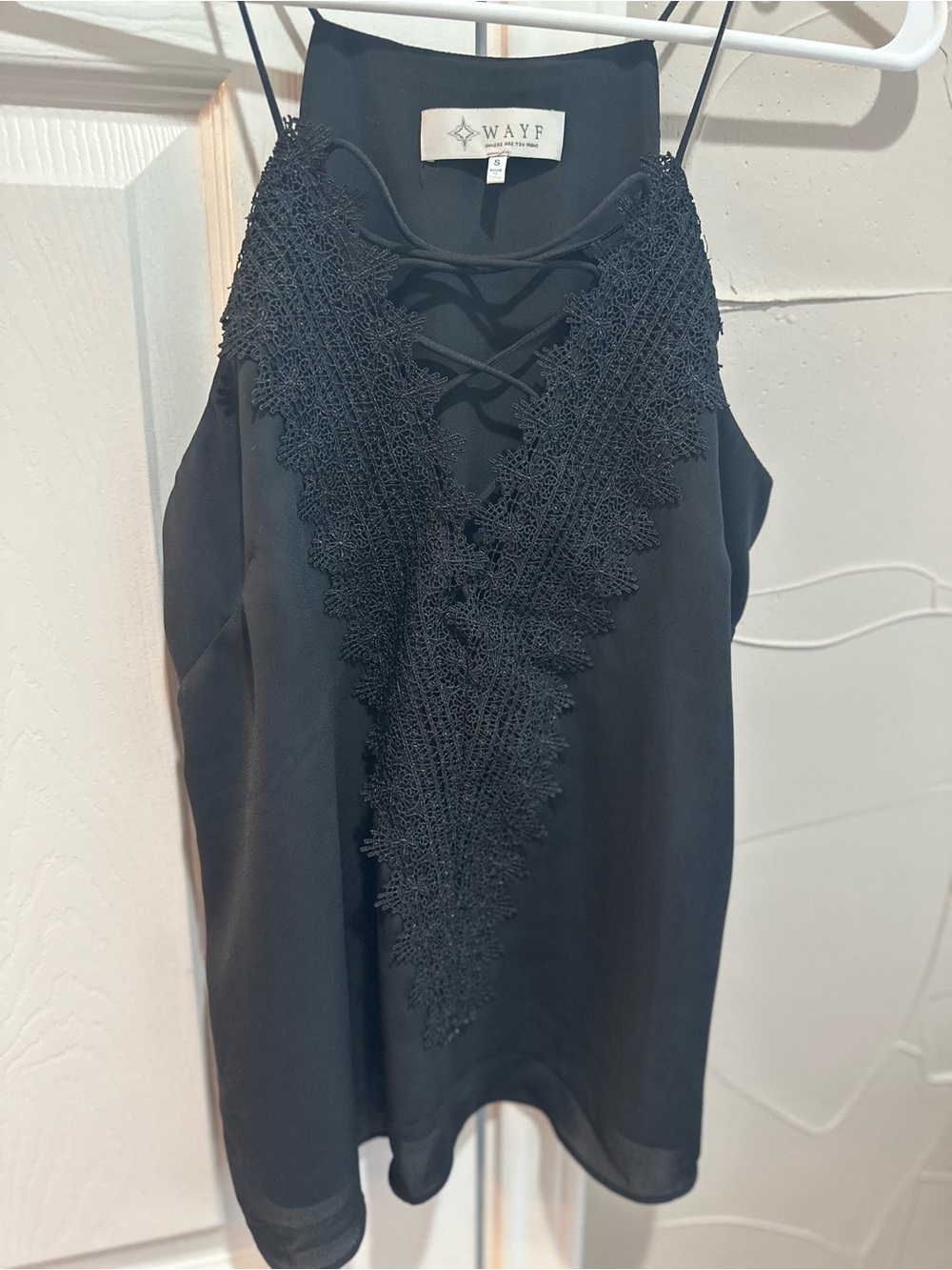 Wayf Black Lace-Trim V-Neck Cami